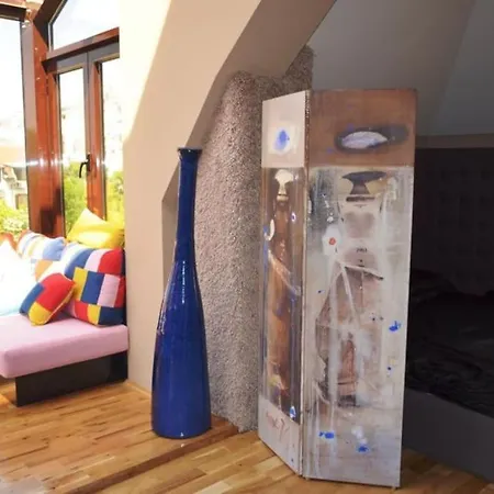 Art Penthouse 아파트